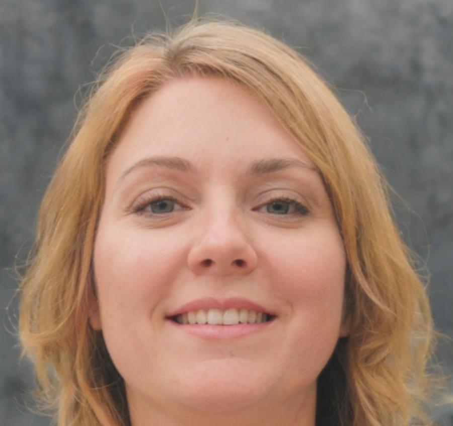 Erfahrene Finanzexpertin und Leiterin der Weiterbildungsprogramme